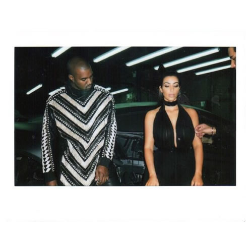 看时尚大师Kanye West如何“指导”时尚老婆卡戴珊穿衣服的..Yeezy笑的时候才刚刚及格 (6张照片)