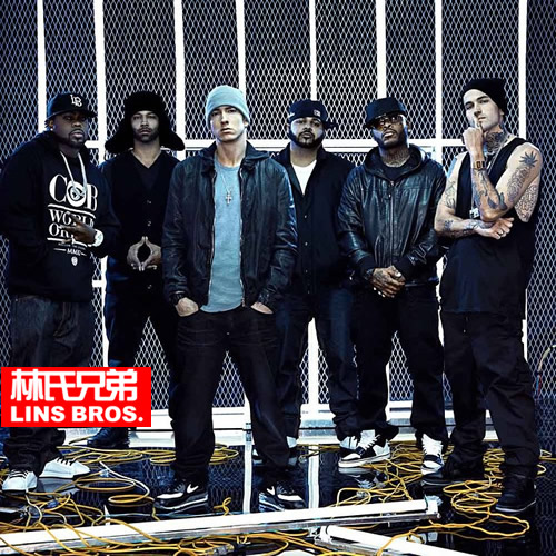 再出发! Eminem和“屠宰场”四兄弟们在录音室里面“磨刀”准备上路 (照片)