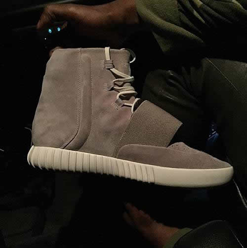 Kanye West x The adidas Yeezy 3联名鞋子公布? 网上疯传..纸包不住火！(4张照片)