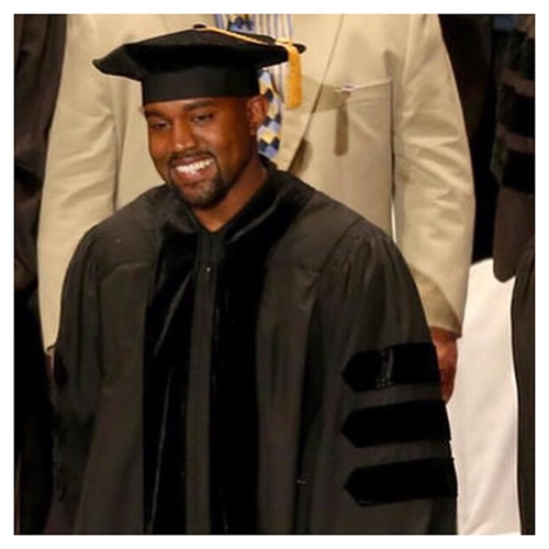 厉害! “高材生”Kanye West正式获得芝加哥艺术学院授予荣誉博士学位..戴上博士帽 (照片)