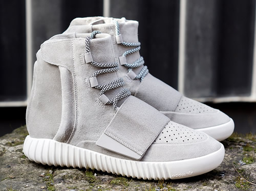 火到缺货断货..Kanye West的Yeezy 750 Boost鞋子终于要回归了