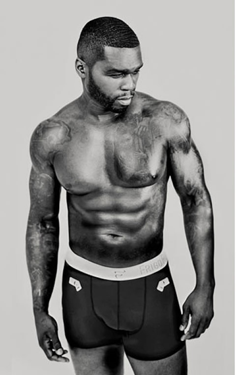 不脱不知道..50 Cent脱了只剩下内裤才知道40岁的他身材依旧顶级..很大 (照片)