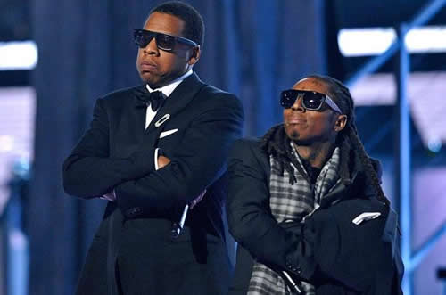 谁是Lil Wayne偶像? 曾经所谓的敌人Jay Z就是Lil Wayne偶像..他和偶像签下了合同