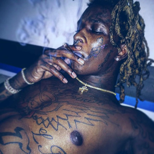 又有个“疯子”..Lil Wayne死敌Young Thug在脸上纹身冰激凌图案致敬在牢笼里的Gucci Mane (对比照片)