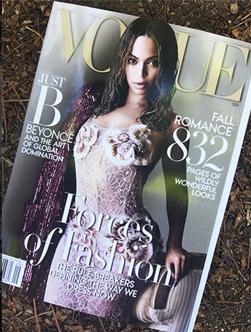 性感的Beyonce登上Vogue杂志封面..展示曲线细腰大臀 (照片)