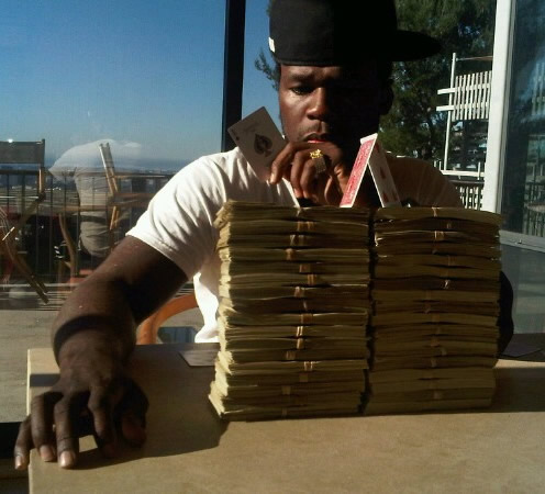 破产也有钱! 50 Cent展示他的新豪宅..仍然好生活 (照片)