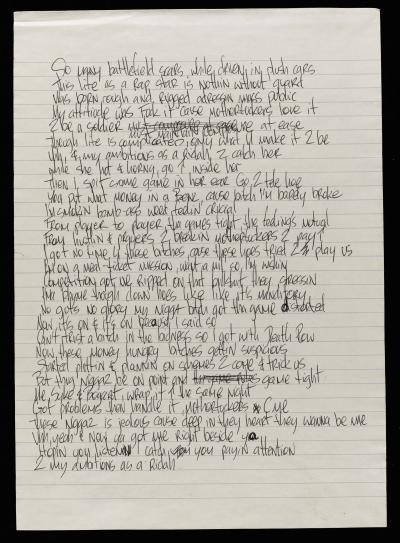 Tupac的2张手写歌词将拍出45万天价..2张歌词都是Pac在95年监狱里面写的 (歌词照片)