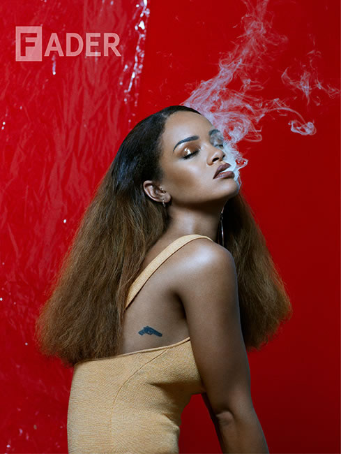 抽大麻玩Sexy ..Rihanna登上FADER杂志封面 (+内页照片5张)