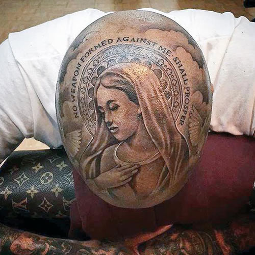 疯狂!!! 这可能是嘻哈界最疯狂的纹身..说唱歌手YG整个头都纹上了圣母玛利亚纹身 (照片)