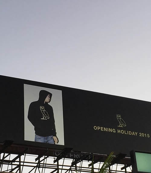 Drake为他的OVO品牌做了一次大型广告 (照片)