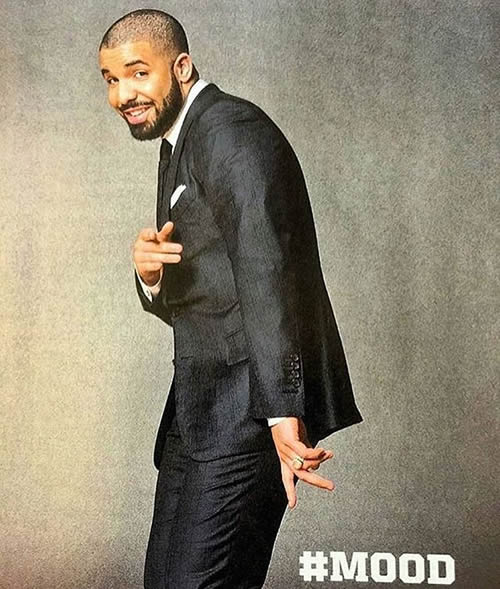 帅炸! 超级巨星Drake终于放出新专辑封面..他坐在多伦多电视塔顶端..一览众山小 (照片)