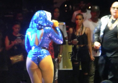 Not Bad..R&B歌手Ashanti这一套电臀舞可以轻松征服手机屏幕前的你 (视频)