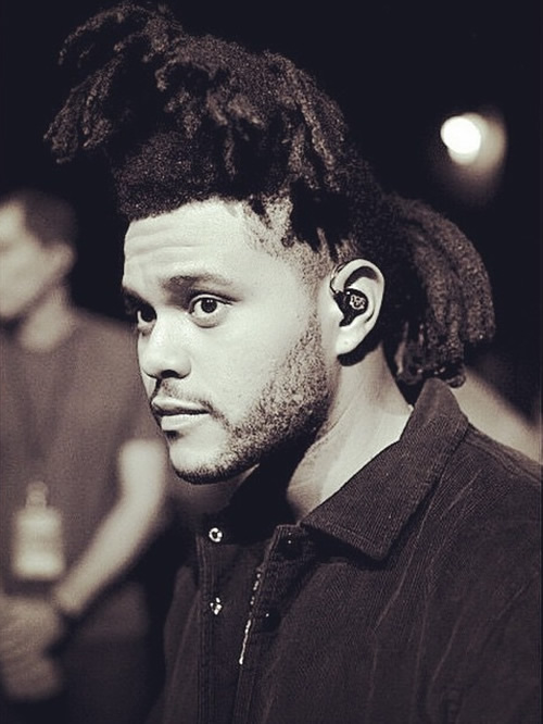 The Weeknd有了新发型..你会不习惯但会喜欢的 (新旧对比照片)