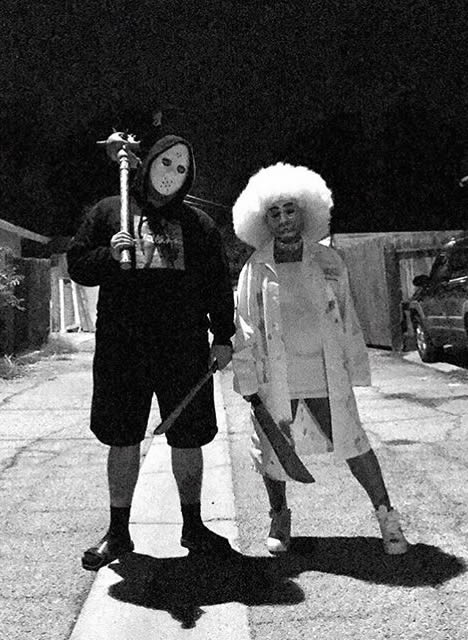 有Eminem的风格..Rob Kardashian和未婚妻Blac Chyna万圣节夜晚变成屠夫夫妇 (照片对比+短视频)
