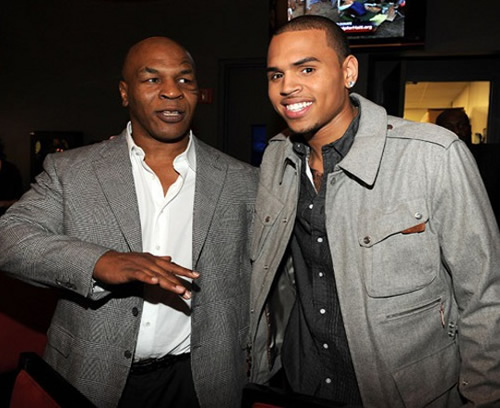 Chris Brown赢定了..拳王泰森亲自露面威胁Soulja Boy: 你, 死定了 (短视频) 