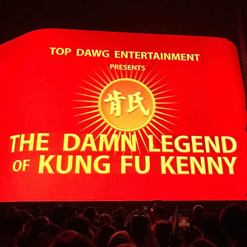 最佳之“东西”结合..肯氏Kendrick Lamar把中国汉字融入顶级音乐节演出现场..要谦虚, 坐下” (视频)