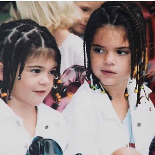 好颜值从小时候就开始..卡戴珊, Kylie Jenner, Kendall Jenner放出超年轻时候照片..感觉比现在好看 (照片)