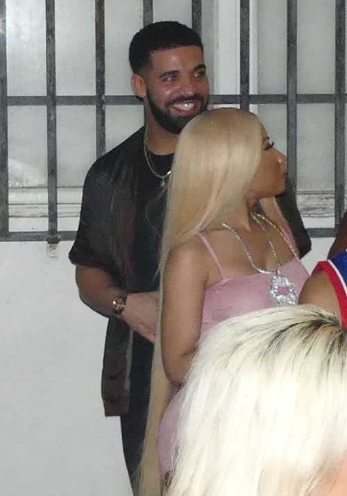 Drake和同事Nicki Minaj搞暧昧..是否可以期待这一对? (照片)
