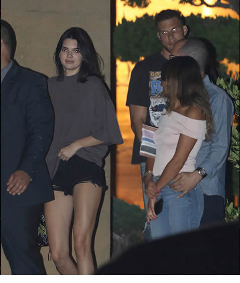 NBA巨星格里芬与Kendall Jenner的恋爱玩得火热..这是他们连续第二晚约会 