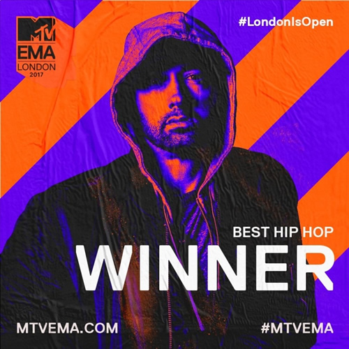 Wow!! 这是Eminem史上的Top 3演出..Rap God与女徒弟Skylar Grey在MTV EMAs演出Walk on Water