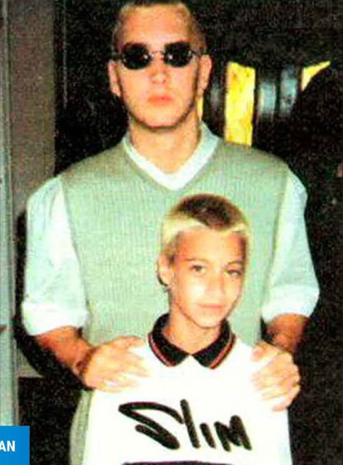 哥哥Eminem太有影响力，Marshall Mathers的弟弟现在也姓Mathers