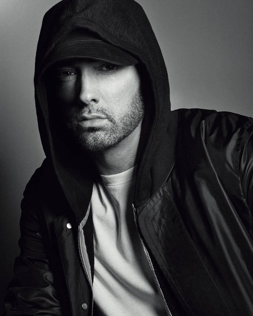 福利..Eminem最新高清大图放出..又有壁纸了.. Marshall看起来越来越有成熟男人的“味道”