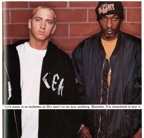 我们说过对于嘻哈文化，每个人都是学生..Eminem最新采访对年轻rapper们建议：请尊重嘻哈的祖先们...