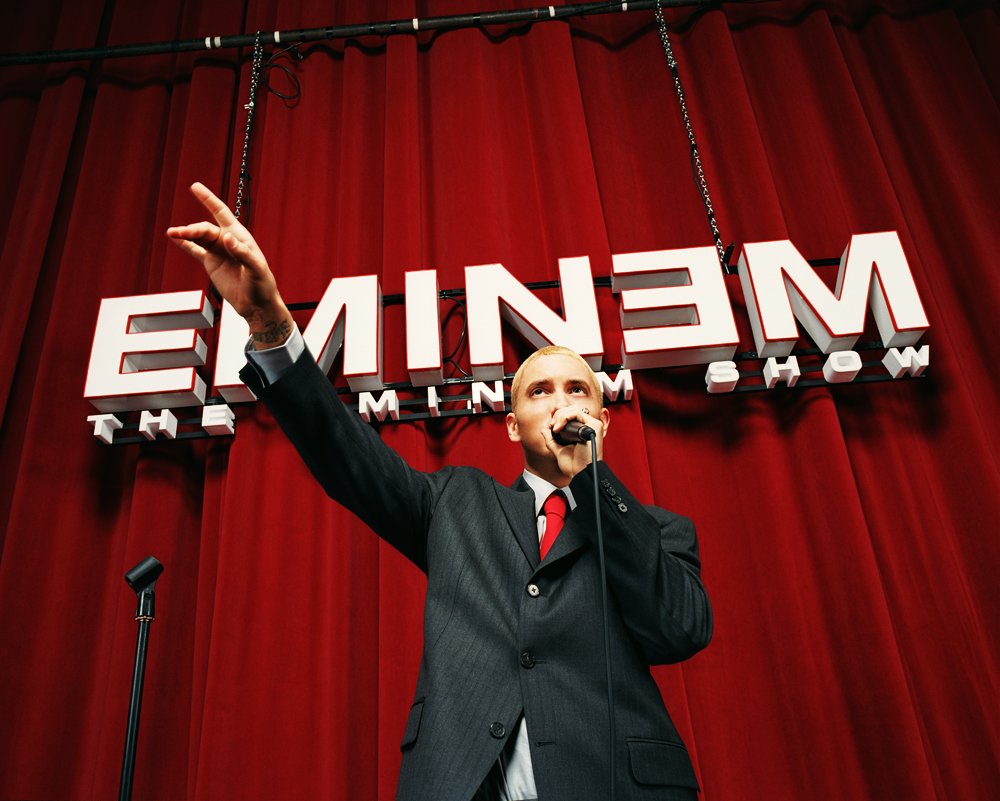 分享一张非常珍贵的罕见的Eminem经典The Eminem Show高清照片..为即将到来的演出热身