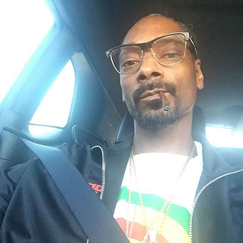Snoop的人生哲学是每时每刻都得Smoke Weed