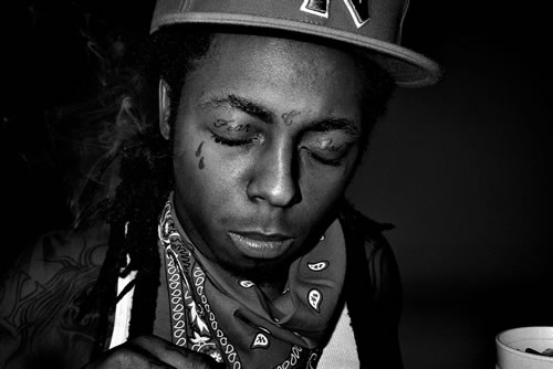 每个人都有自己的Top 5..Lil Wayne告诉你他最喜欢的5位说唱歌手是谁..结果我非常意外.. 