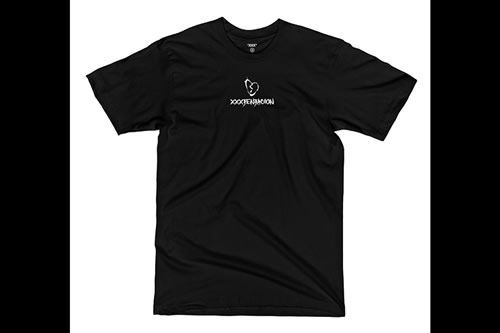 XXXTentacion的官方纪念服装推出