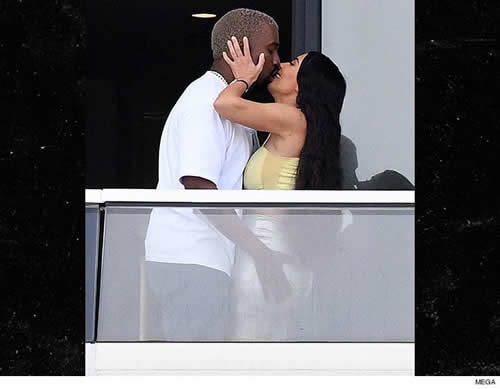 值! Kanye和太太卡戴珊在近亿元的新房high