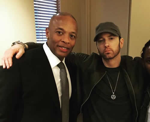 Dr. Dre与女儿合照..与Eminem一样留有络腮胡