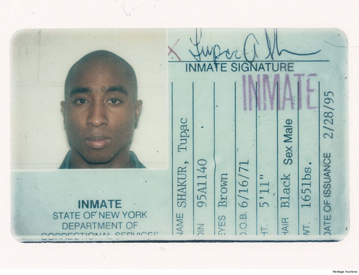 Tupac 1995年的入狱胸卡正式拍卖了，起拍价不贵 (照片)