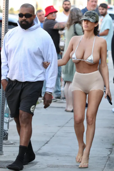 Kanye和老婆Bianca约会, 越穿越少