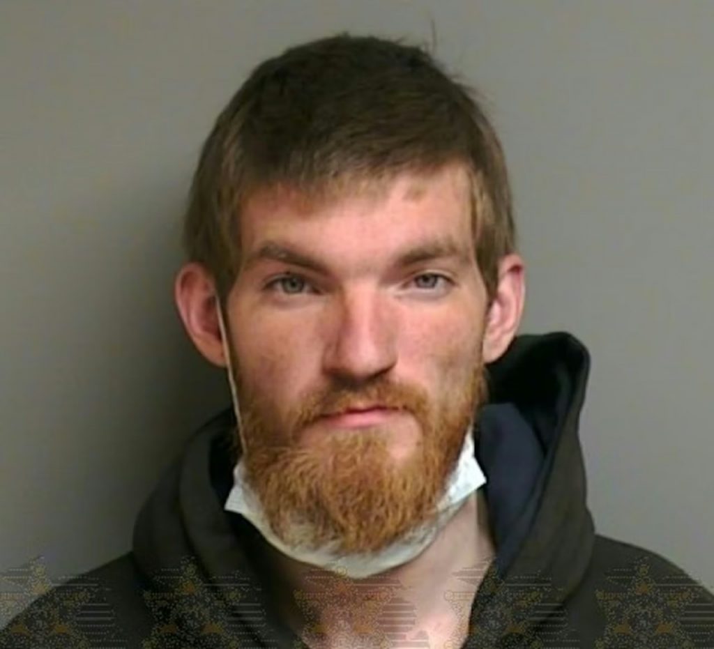 两次闯入阿姆家里的这家伙被判有罪！