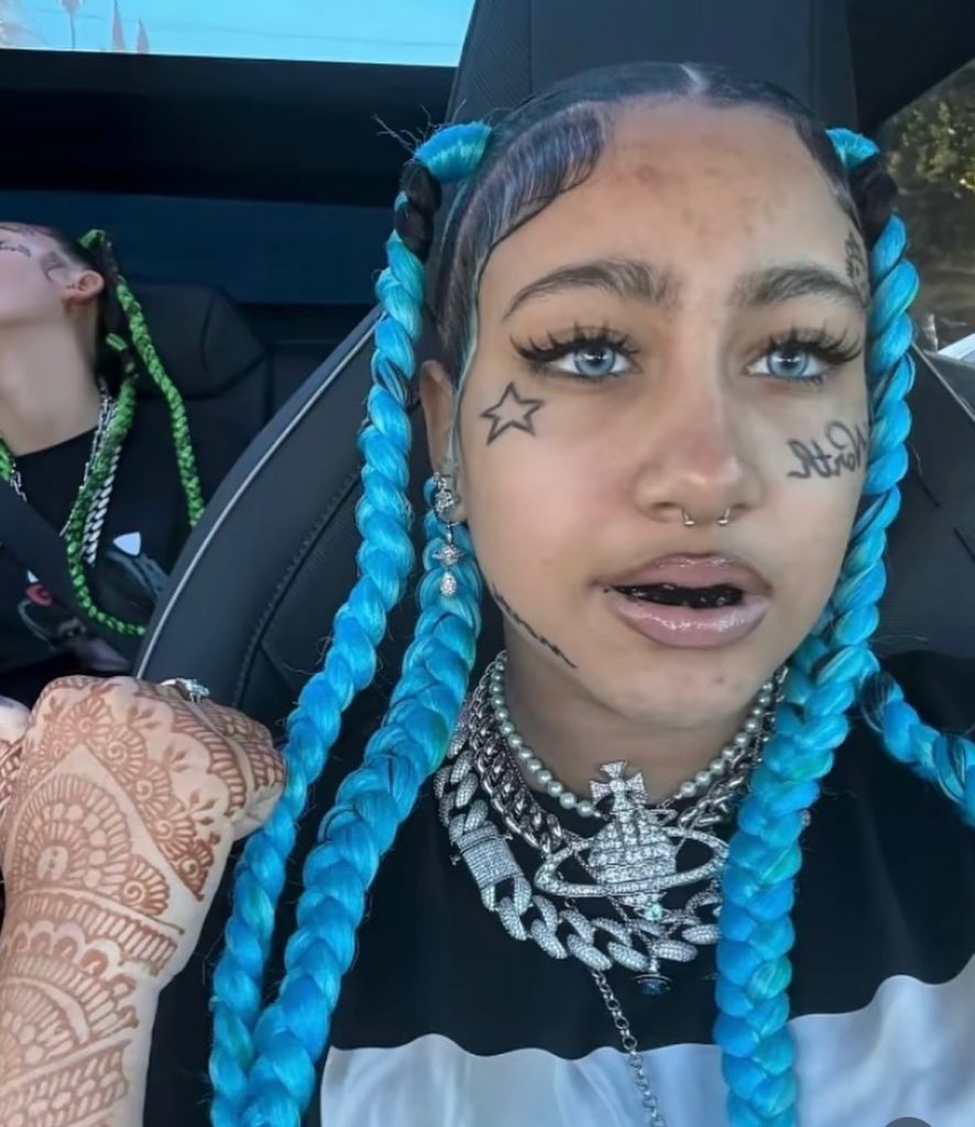 侃爷女儿North这样造型要把Kanye气炸了 侃爷女儿North这样造型要把Kanye气炸了