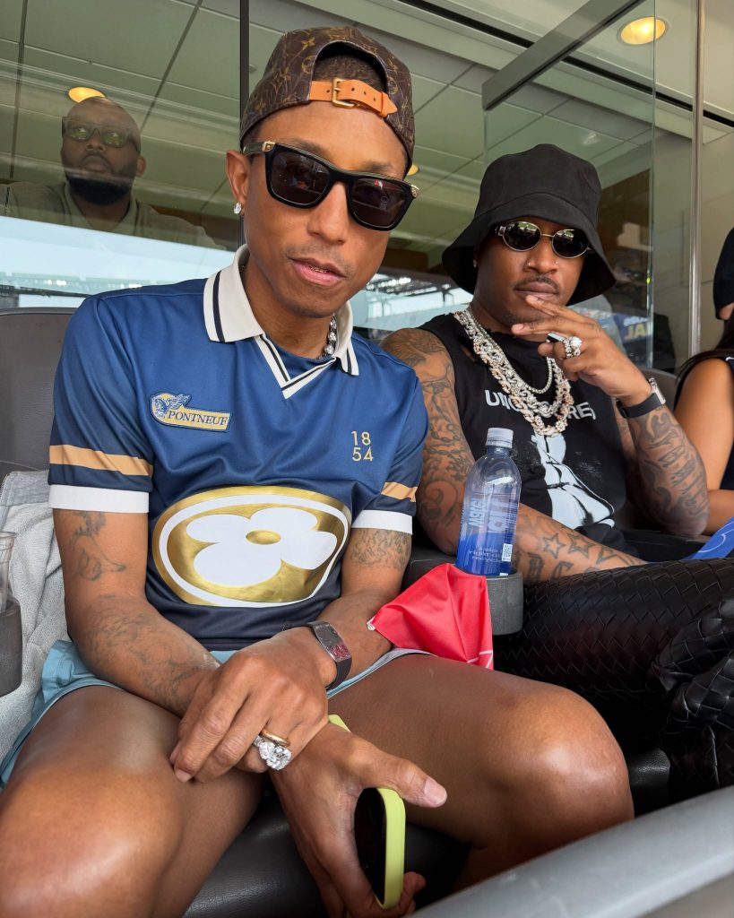 Pharrell听到了Drake的Ran To Atlanta非常恼怒而身旁的Future装看不见